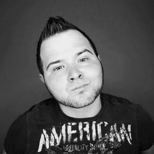 Meet your Posher, Dustin